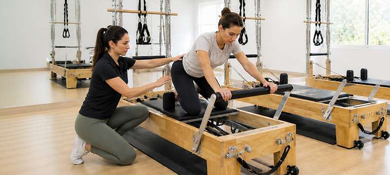 PILATES MÁQUINA EN CARTAGENA, ALIVIA TU DOLOR DE ESPALDA